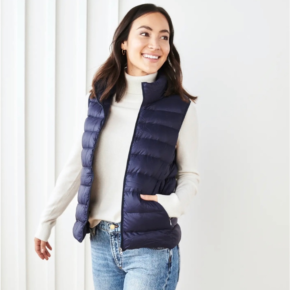 AEROPOSTALE Navy Puffer Vest